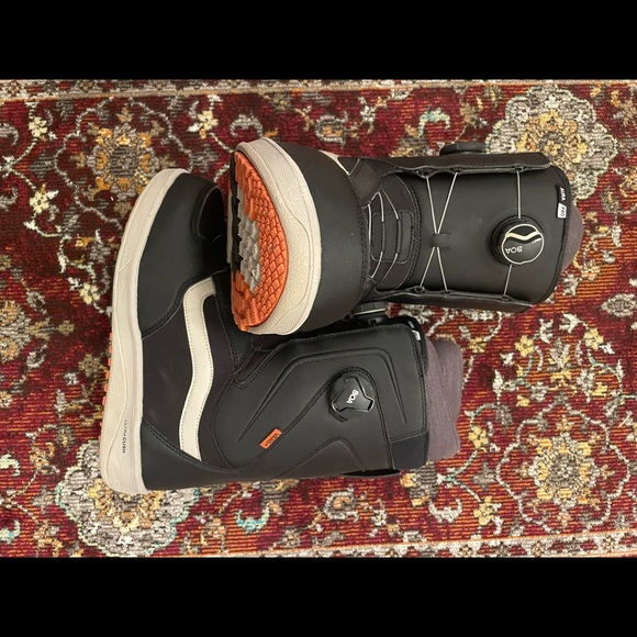 (SOLD) Vans Aura Pro Snowboard Boots 2020 Men's 10.5 US - Picture 3 of 8